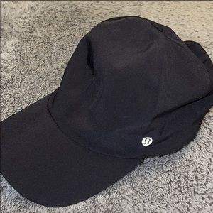lulu hat